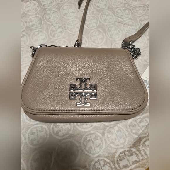 Tory Burch sling bag - Picture 5 of 11